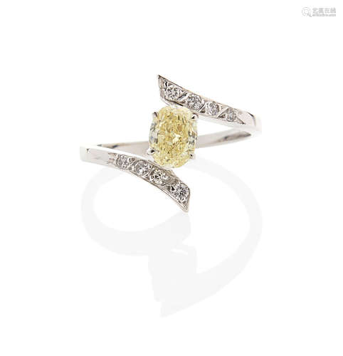 18K WHITE GOLD, YELLOW DIAMOND AND DIAMOND BYPASS RING