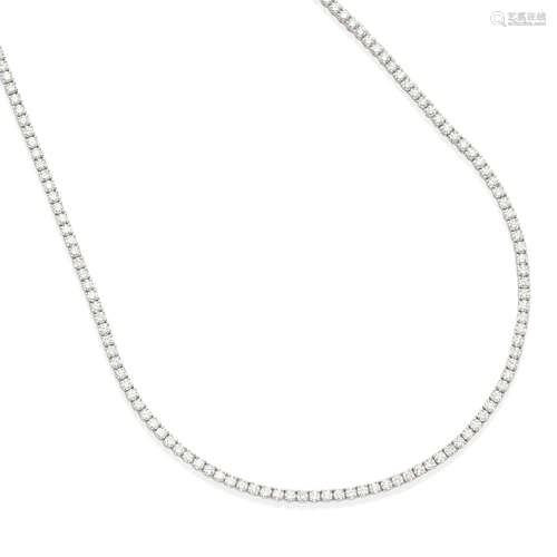 18K WHITE GOLD AND DIAMOND LINE NECKLACE