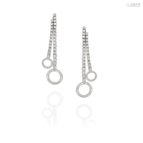 PAIR OF 18K WHITE GOLD AND DIAMOND DROP EARRINGS