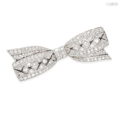 PLATINUM-TOPPED 18K GOLD AND DIAMOND BOW BROOCH