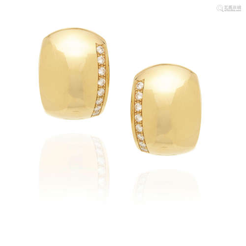 PAIR OF 18K GOLD AND DIAMOND HUGGIE EARCLIPS