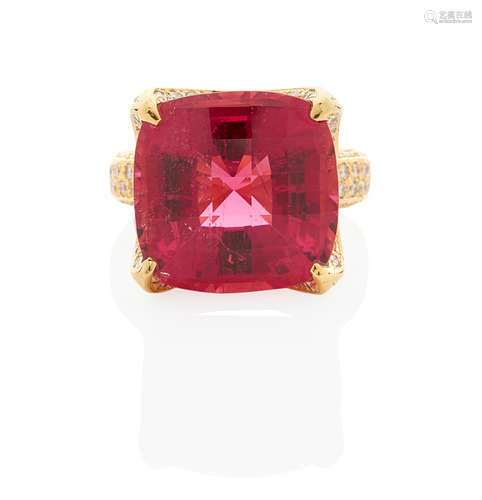 18K GOLD, RUBELLITE TOURMALINE AND DIAMOND RING