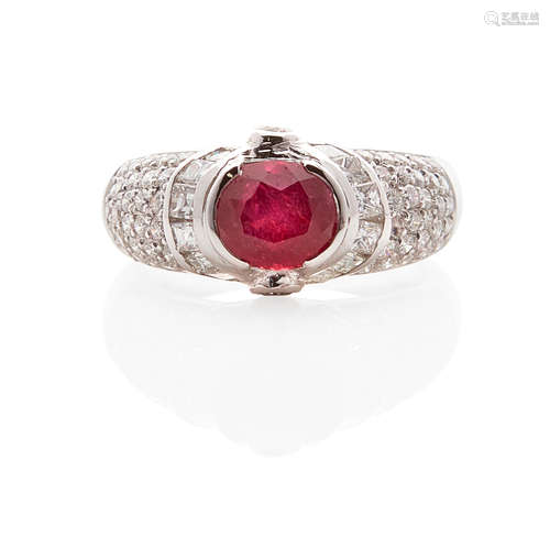 18K WHITE GOLD, RUBY AND DIAMOND RING