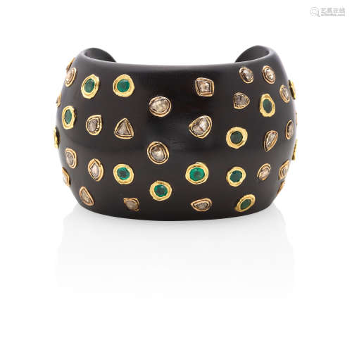 MARTHA O'BRIEN: 18K GOLD, EBONY, EMERALD AND DIAMOND CUFF BR...