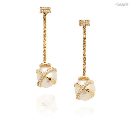 FRED: PAIR OF 18K GOLD, CULTURED PEARL AND DIAMOND 'BAIE DES...