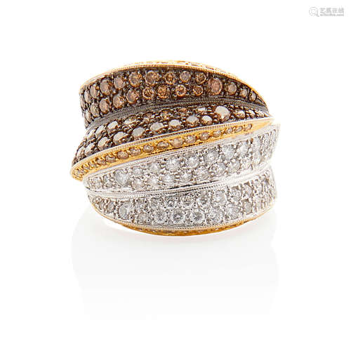 18K GOLD AND MULTICOLOR DIAMOND RING