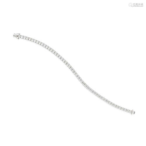 18K WHITE GOLD AND DIAMOND LINE BRACELET