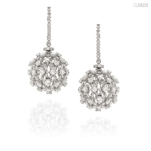 PAIR OF 18K WHITE GOLD AND DIAMOND SPHERE DROP EARRINGS