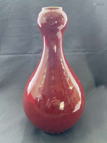 Lang Kiln Red Glaze Garlic Head Vase