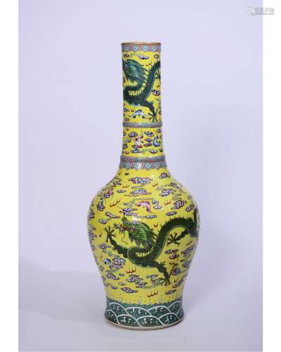 A Yellow and Green Glaze Dragon Vase