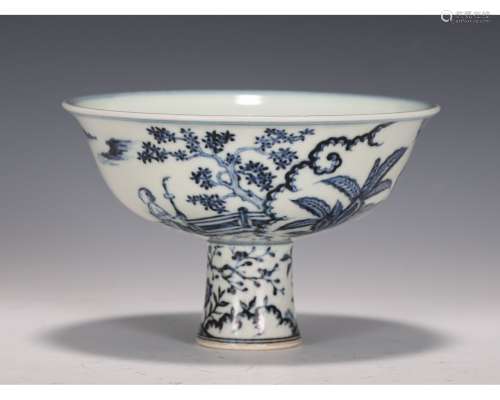 A Blue And White Figural Stem Cup