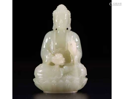 A White Jade Figure of Guanyin