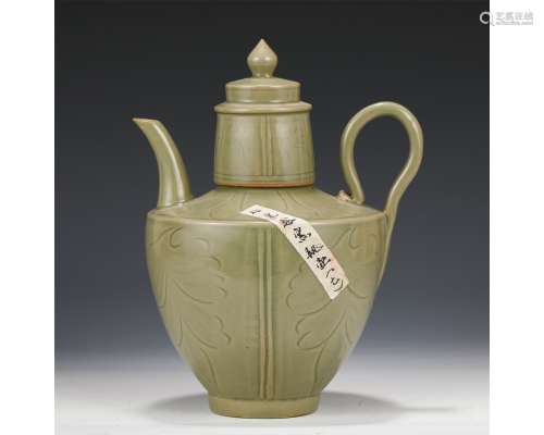 A Yue-Type Pottery Ewer