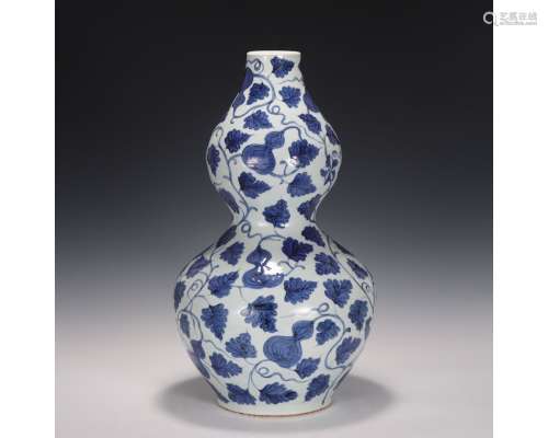 A Blue And White Double-Gourds Vase