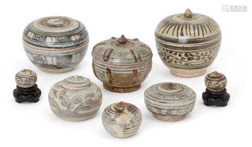 Eight Thai Sawankhalok circular boxes, 16th century, each pa...