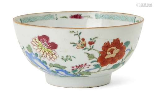 A Chinese export porcelain bowl, 18th century, painted in fa...