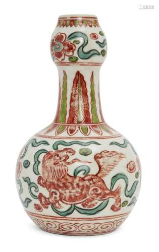 A Chinese porcelain wucai garlic-mouth vase, suantouping, la...