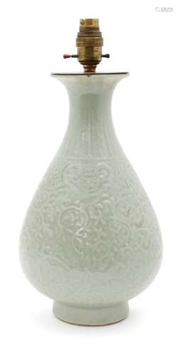 A Chinese porcelain moulded monochrome vase, yuhuchunping, l...