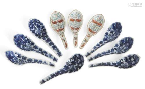 Ten Chinese porcelain spoons, early 20th century, painted wi...