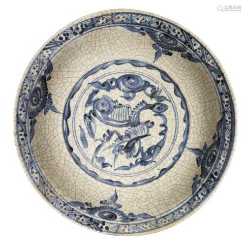 A large Chinese porcelain Zhangzhou dish, 16th century, pain...