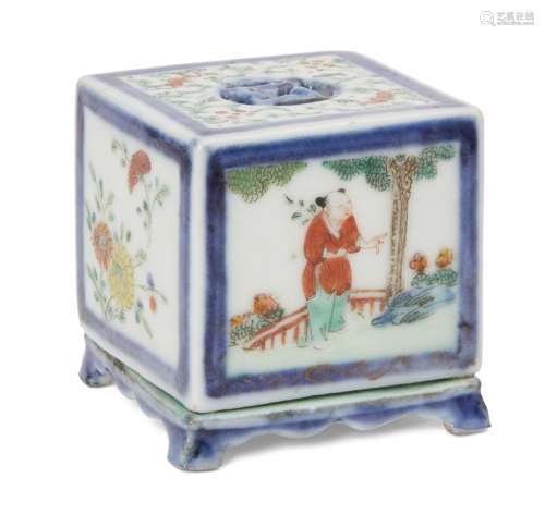 A Chinese porcelain square cricket box, Jiaqing period, pain...
