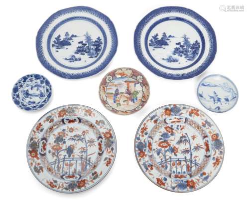 A group of Chinese export porcelain plates and saucers, 18th...
