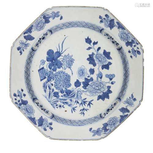 A large Chinese export porcelain octagonal dish, 18th centur...