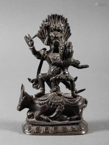 Bronzeskulptur Mahakala, Tibetanische Gottheit, 18./19. Jahr...