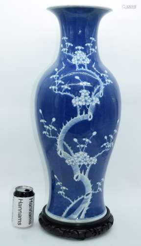 A VERY LARGE 19TH CENTURY CHINESE BLUE AND WHITE PRUNUS VASE...