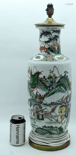 A 19TH CENTURY CHINESE FAMILLE VERTE PORCELAIN ROLWAGEN VASE...