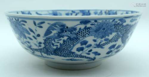 A MID 19TH CENTURY CHINESE BLUE AND WHITE PORCELAIN BOWL Qin...