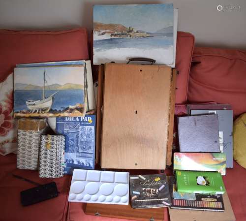AN ARTIST OUTDOOR EASEL together with paint box etc. (qty)