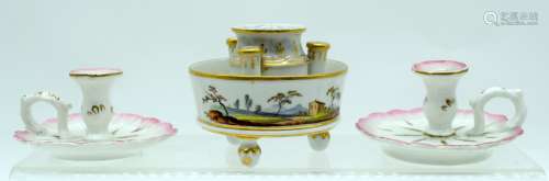 A RARE EARLY 19TH CENTURY ENGLISH PORCELAIN INKWELL painted ...