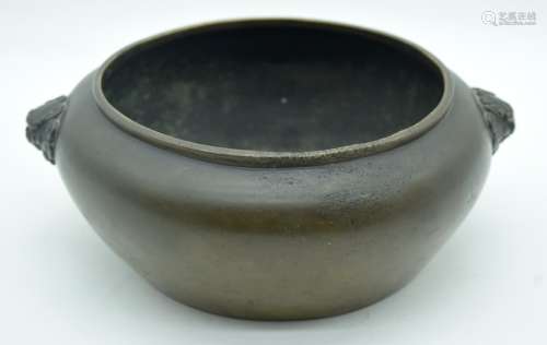 A RARE 17TH/18TH CENTURY CHINESE BRONZE CENSER Late Ming/Qin...