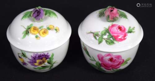 A PAIR OF ANTIQUE MEISSEN PORCELAIN BOWLS AND COVERS painted...