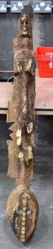 AN AFRICAN TRIBAL BAMANA MOSSI TYPE HEAD DRESS. 142 cm high.