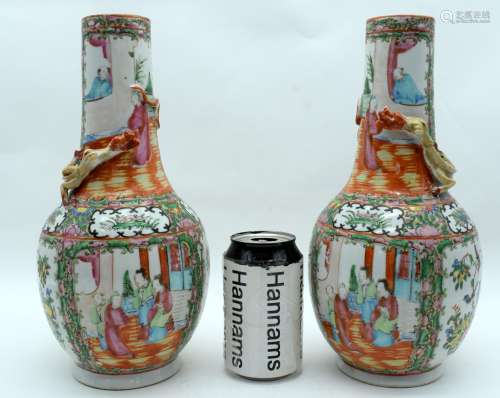 A PAIR OF 19TH CENTURY CHINESE CANTON FAMILLE ROSE PORCELAIN...