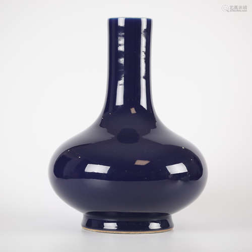 Qing，Sapphire blue glaze bottle