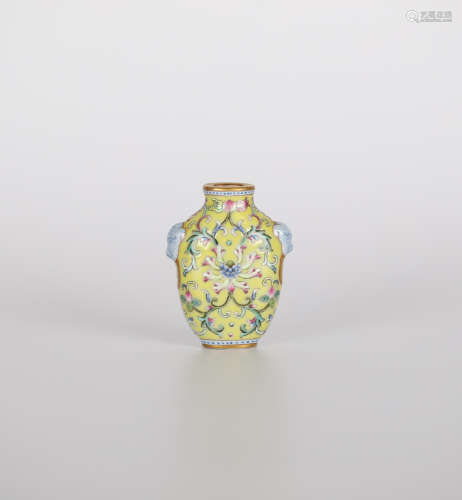 19th,Porcelain flower snuff bottle