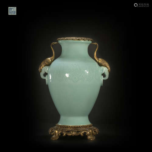 Green glazed amphora vase from Qing