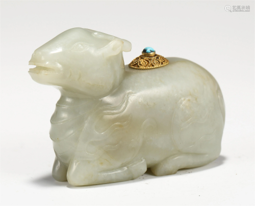 A CHINESE JADE CARVING OF BEAST