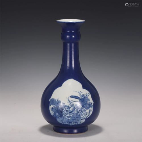 A CHINESE BLUE GLAZED BLUE & WHITE FLOWERS PORCELAIN