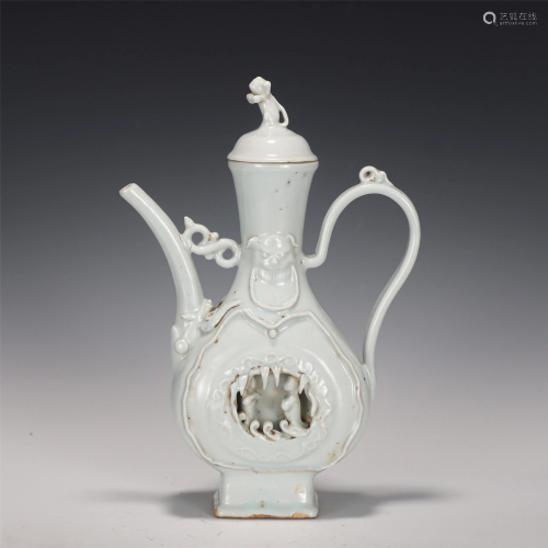 A CHINESE EGG WHITE GLAZED PORCELAIN WINE POT WITH
