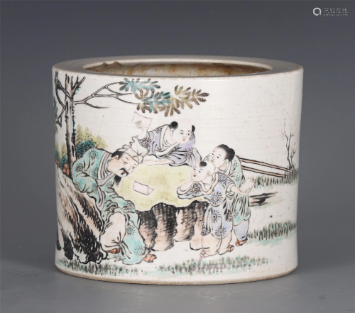 A CHINESE GU-CAI GLAZED FIGURES STORY PORCELAIN BRUSH