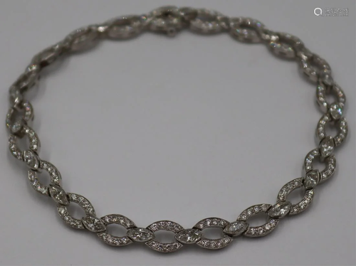 JEWELRY. 18kt Gold and Diamond Bracelet.