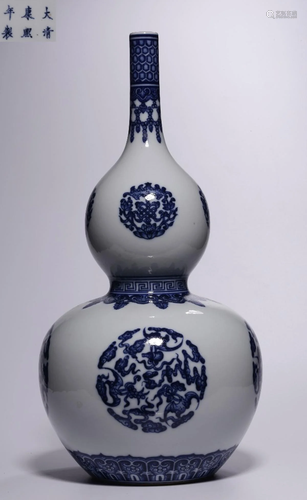 KANGXI MARK BLUE&WHITE GLAZE VASE