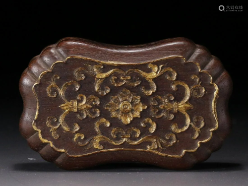 GILT LACQUER WOOD CARVED BOX WITH COVER