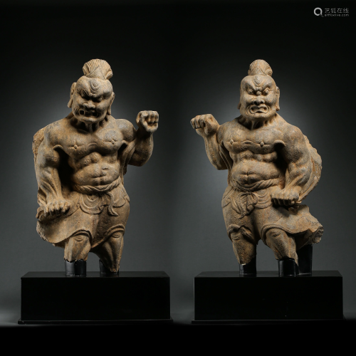 A PAIR OF STANDING STRONG MAN FIGURE, TANG DYNASTY,