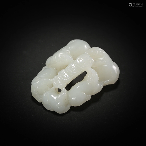 HETIAN JADE PENDANT IN QING DYNASTY, CHINA