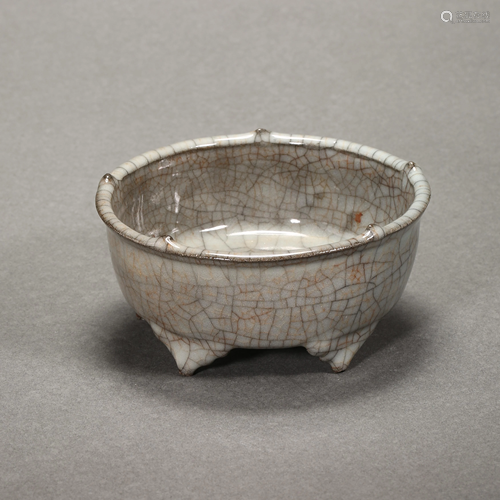 SOUTHERN SONG DYNASTY, CHINESE CELADON TRIPOD BRUSH